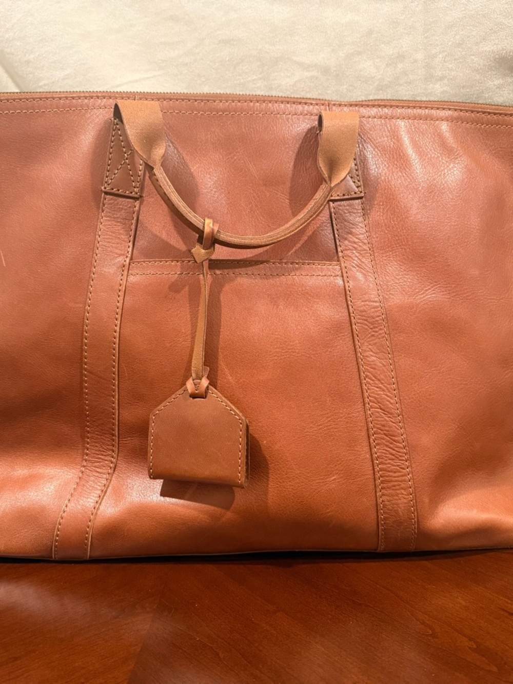 NWT Madewell The Weekender Brown Leather Tote with gold hardware